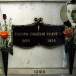 Rodolfo-Valentino-grave