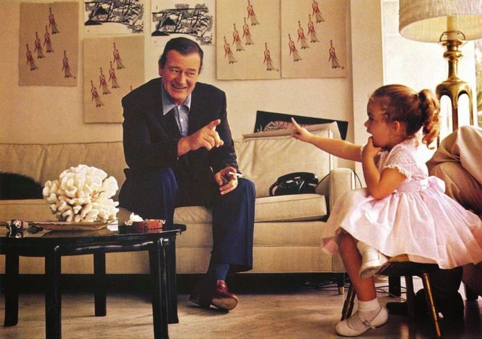 2John-Wayne-and-sons6-696x489