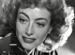 joancrawford-1-696x511