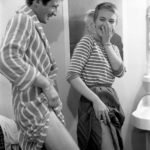 Jean-Paul Belmondo e Jean Seberg brincam nos bastidores de Acossado (1960)