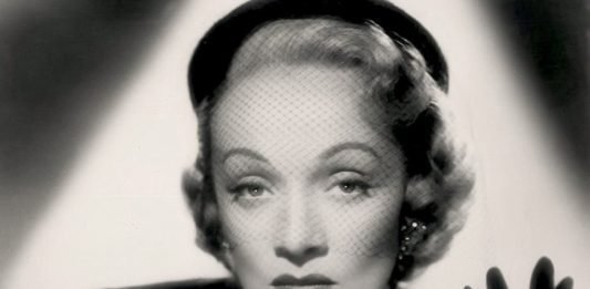 marlene-dietrich-capa