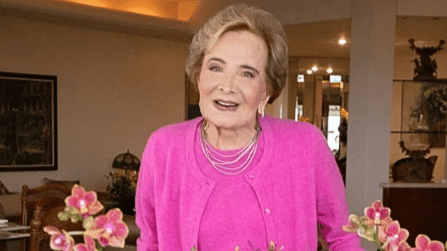 gloria menezes2